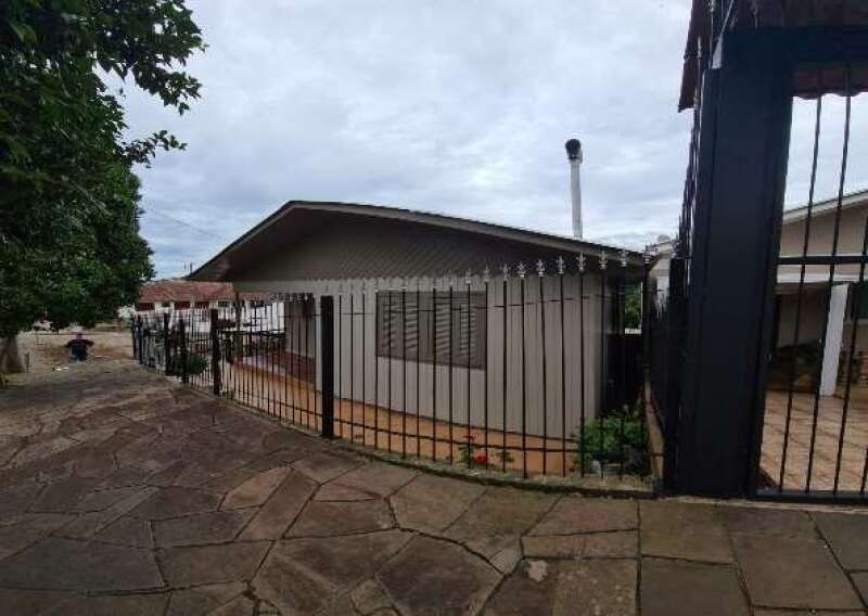 Foto 4 de 18: Casa em leilão em Nova Bassano - RS, bairro Cristo Redentor — LOTE 002 IMÓVEL URBANO COM ÁREA TOTAL DE 360,00M², LOCALIZADO NA RUA DOMINGOS TODESCHINI, N° 244, BA