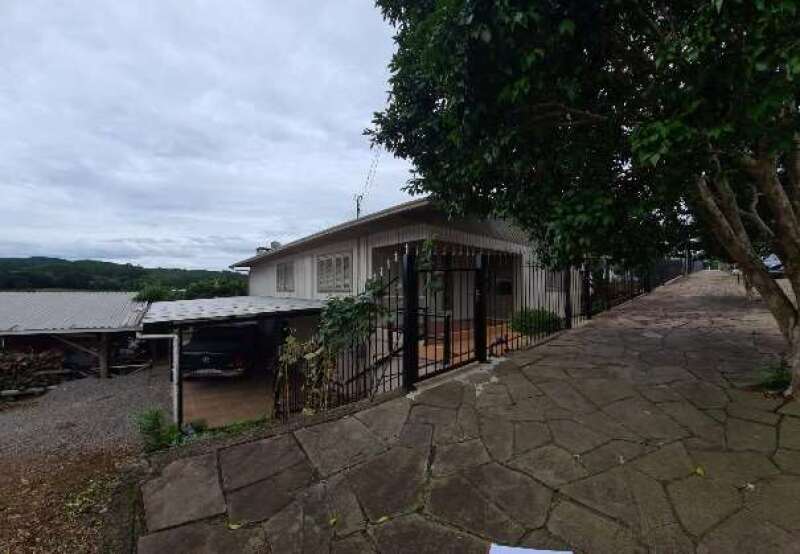 Foto 5 de 18: Casa em leilão em Nova Bassano - RS, bairro Cristo Redentor — LOTE 002 IMÓVEL URBANO COM ÁREA TOTAL DE 360,00M², LOCALIZADO NA RUA DOMINGOS TODESCHINI, N° 244, BA