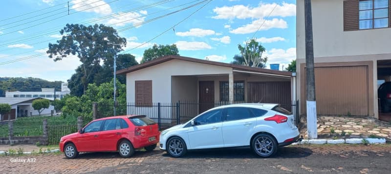 Terreno em leilão em Ronda Alta - RS, bairro Nossa Senhora Aparecida — LOTE 001 TERRENO URBANO N°. "9-A" DA QUADRA "D-4" COM A ÁREA 242,02M²