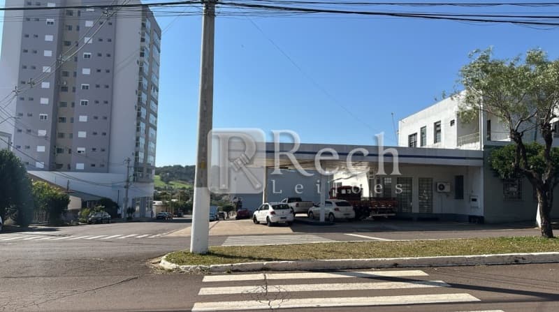 Foto 1 de 23: Terreno em leilão em Sarandi - RS, bairro Centro — LOTE 001 TERRENO URBANO, COM A ÁREA DE 681,50M²