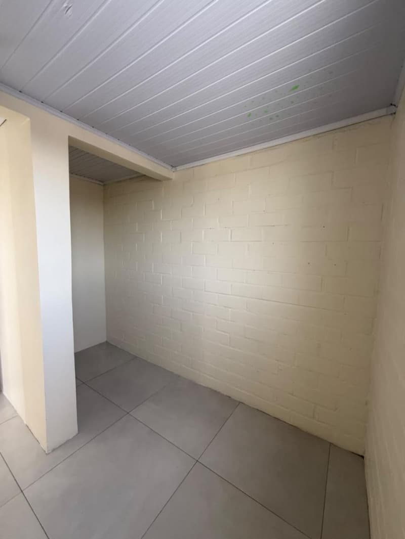 Foto 12 de 26: Apartamento em leilão em Trindade Do Sul - RS — LOTE 014 APARTAMENTO Nº 03; localizado na cobertura do prédio, na Avenida Pinheiro, em Trindade do S