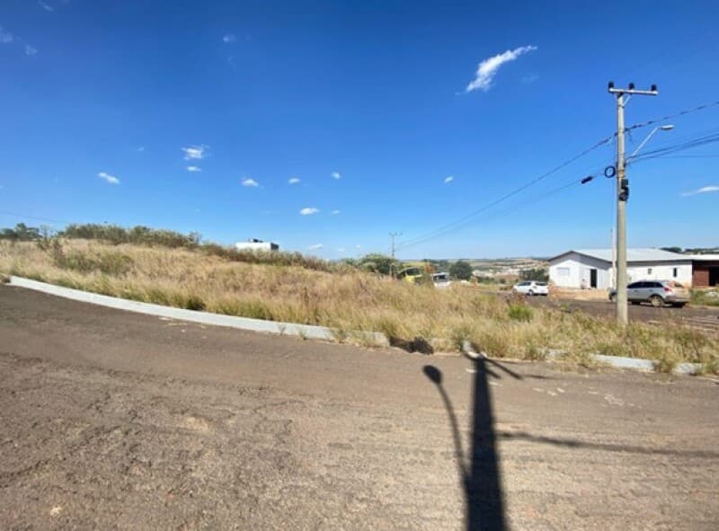 Foto 4 de 5: Terreno em leilão em Trindade Do Sul - RS — LOTE 019 TERRENO nº 02, da quadra nº 12, com a área de 429,26m², do Loteamento Cidade Nova II, em Tr