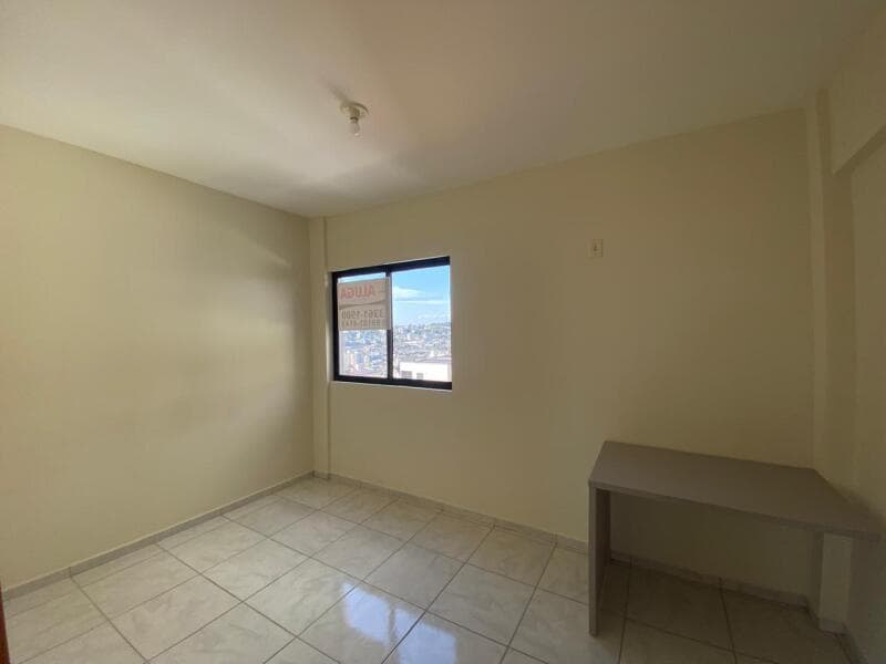 Foto 4 de 11: Apartamento em leilão em Chapecó - SC, bairro Universitário — LOTE 027 APARTAMENTO 303 do Edifício Zenas, na Rua Condá, nº 1930-D, Loteamento Lado Sul, Bairro Uni