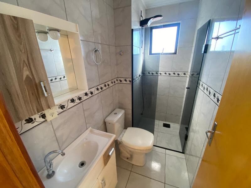 Foto 8 de 11: Apartamento em leilão em Chapecó - SC, bairro Universitário — LOTE 027 APARTAMENTO 303 do Edifício Zenas, na Rua Condá, nº 1930-D, Loteamento Lado Sul, Bairro Uni