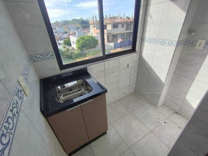Foto 8 de 10: Apartamento em leilão em Chapecó - SC, bairro Universitário — LOTE 028 APARTAMENTO 401 do Edifício Zenas, na Rua Condá, nº 1930-D, Loteamento Lado Sul, Bairro Uni