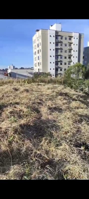Foto 3 de 5: Terreno em leilão em Chapecó - SC, bairro Jardim Itália — LOTE 080 Lote Urbano nº. 14 da Quadra nº. 4189, com área de 5.027,229m², na Rua Aquiles Tomazelli, B