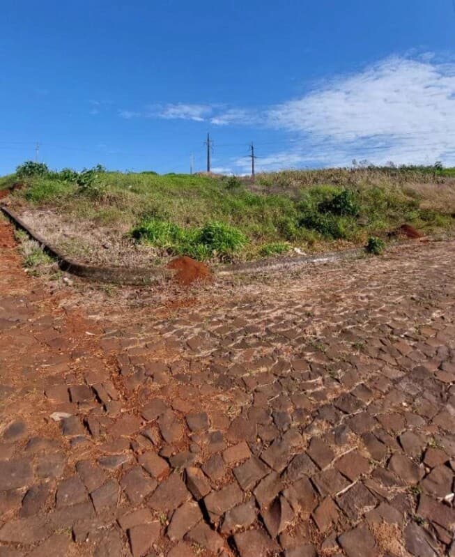 Foto 5 de 5: Terreno em leilão em Xaxim - SC, bairro Primavera — LOTE 048 Lote urbano nº 62, da quadra nº 660, com a área de 310,26m², Loteamento Belvedere, Bairro P