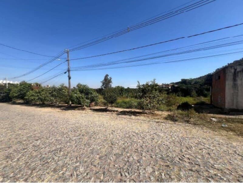 Foto 4 de 5: Apartamento em leilão em Divinópolis - MG, bairro Parque Jardim Capitão Silva — LOTE 076 LOTE DE TERRENO Nº 85 QUADRA 18 ZONA 54, 300M² CENTRO DE DIVINÓPOLIS - MG