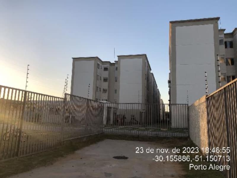 Apartamento em leilão em Porto Alegre - RS — LOTE 333 RS-PORTO ALEGRE