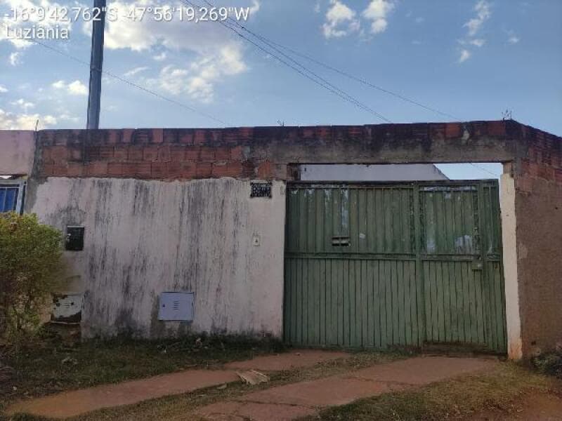 Casa em leilão em Luziânia - GO — LOTE 057 GO-LUZIANIA