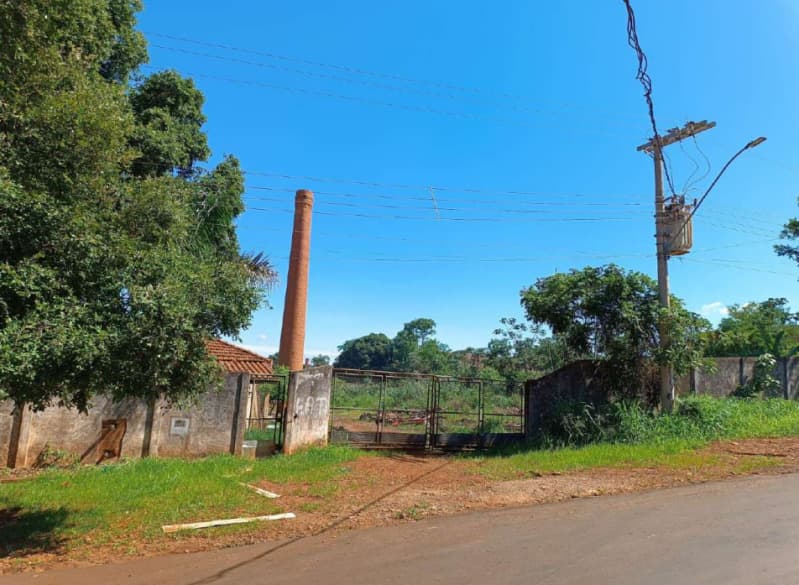 Comercial em leilão em Ituiutaba - MG — LOTE 001 IMÓVEL INDUSTRIAL COM ÁREA DE 15.656M² EM ITUIUTABA/MG