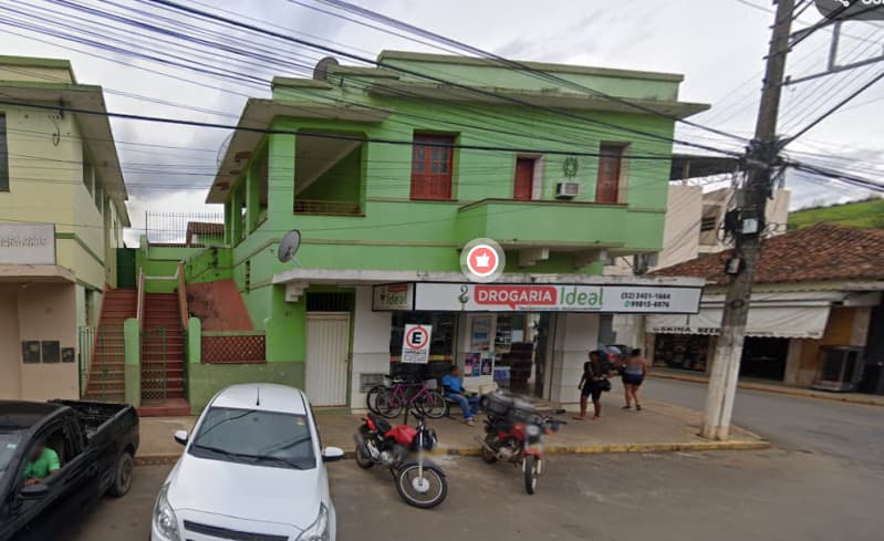 Foto 1 de 3: Comercial em leilão em Astolfo Dutra - MG — LOTE 001 IMÓVEL RESIDENCIAL E COMERCIAL NO CENTRO DE ASTOLFO DUTRA/MG