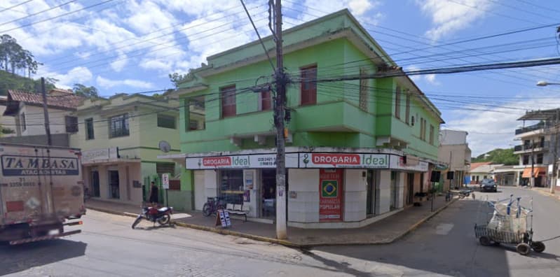 Foto 2 de 3: Comercial em leilão em Astolfo Dutra - MG — LOTE 001 IMÓVEL RESIDENCIAL E COMERCIAL NO CENTRO DE ASTOLFO DUTRA/MG