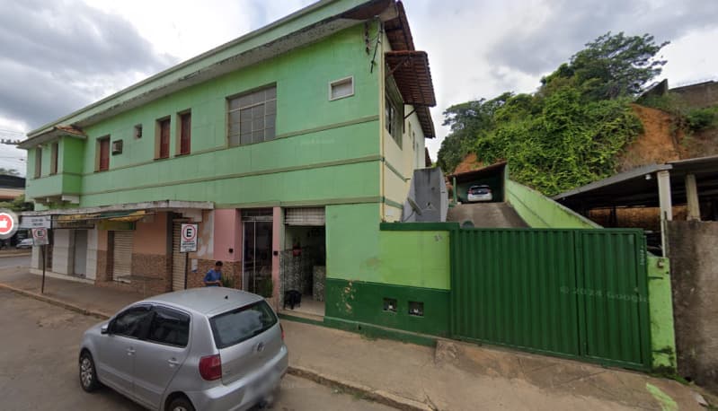 Foto 3 de 3: Comercial em leilão em Astolfo Dutra - MG — LOTE 001 IMÓVEL RESIDENCIAL E COMERCIAL NO CENTRO DE ASTOLFO DUTRA/MG