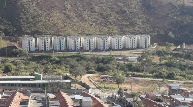 Apartamento em leilão em Juiz De Fora - MG — LOTE 021 IMÓVEL RESIDENCIAL EM JUIZ DE FORA/MG