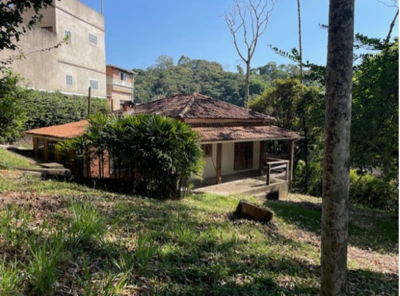 Foto 2 de 3: Terreno em leilão em Juiz De Fora - MG — LOTE 002 IMOVEL BAIRRO SÃO PEDRO EM JUIZ DE FORA/MG