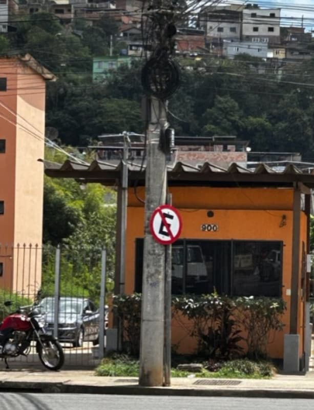 Foto 1 de 17: Apartamento em leilão em Juiz De Fora - MG — LOTE 003-7 APARTAMENTO Nº 402 EDIFÍCIO GARDÊNIA EM JUIZ DE FORA/MG