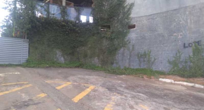 Foto 3 de 10: Casa em leilão em Juiz De Fora - MG — LOTE 004 IMÓVEL URBANO NO CONDOMÍNIO REAL RESIDENCE