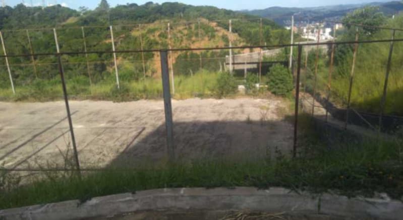 Foto 9 de 10: Casa em leilão em Juiz De Fora - MG — LOTE 004 IMÓVEL URBANO NO CONDOMÍNIO REAL RESIDENCE