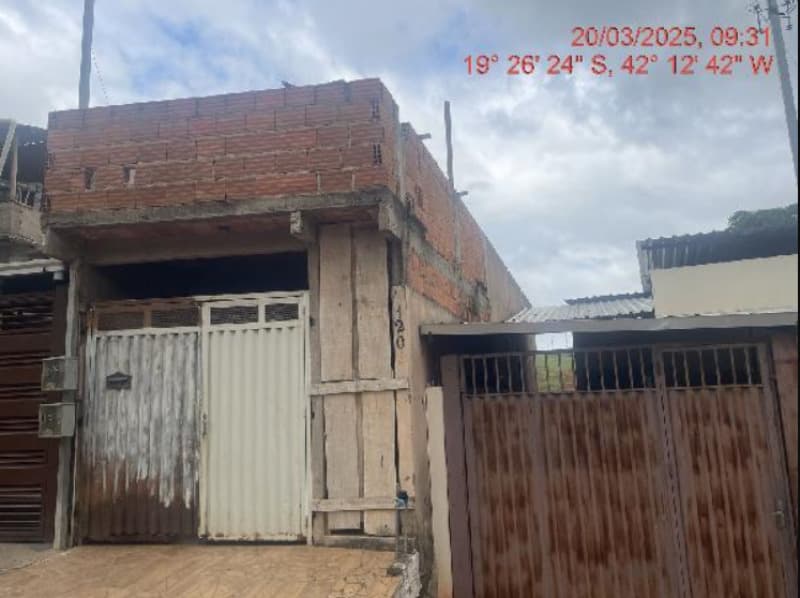 Casa em leilão em Iapu - MG, bairro Centro — LOTE 144 MG - IAPU