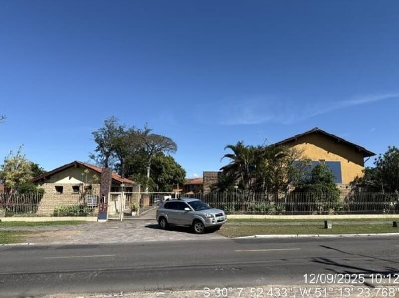 Casa em leilão em Porto Alegre - RS — LOTE 439 RS - PORTO ALEGRE