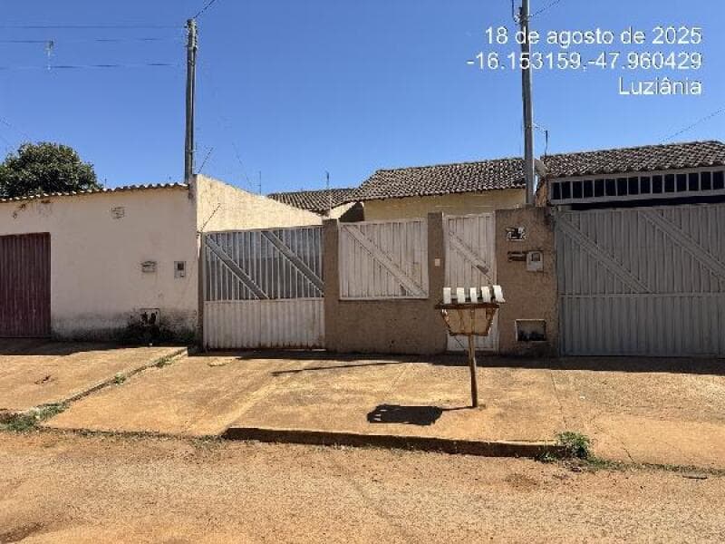 Casa em leilão em Luziânia - GO — LOTE 105 GO - LUZIÂNIA