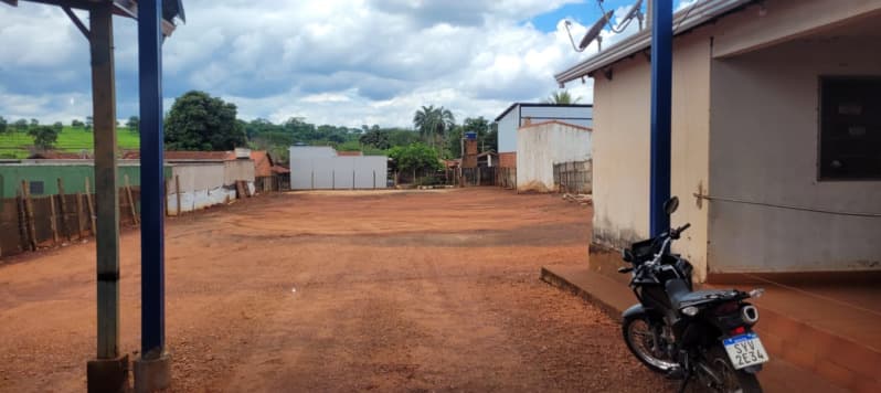 Foto 4 de 6: Casa em leilão em Capinópolis - MG, bairro Centro — LOTE 001 IMÓVEL RESIDENCIAL EM CAPINÓPOLIS/MG