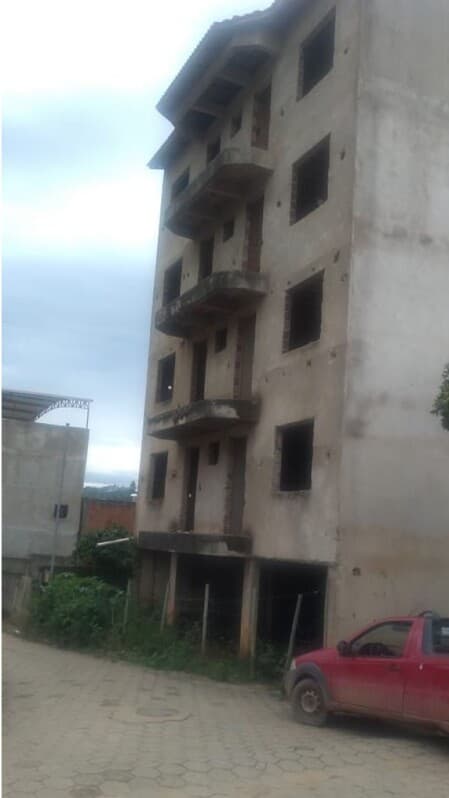 Foto 9 de 29: Apartamento em leilão em São Sebastião Do Anta - MG, bairro Centro — LOTE 003 FRAÇÃO DE 41,66% DE UM PRÉDIO EM CONSTRUÇÃO EM SÃO SEBASTIÃO DO ANTA/MG