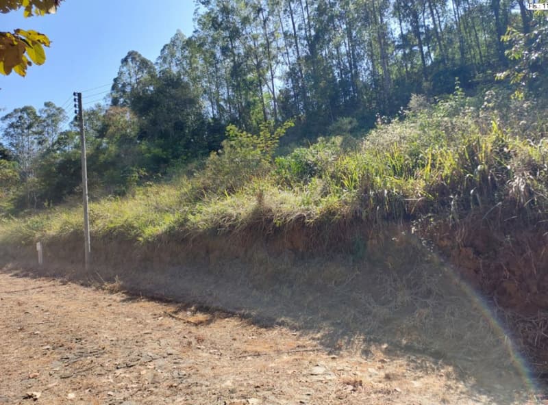 Foto 2 de 4: Terreno em leilão em Matias Barbosa - MG — LOTE 005 UM IMÓVEL URBANO EM MATIAS BARBOSA/MG