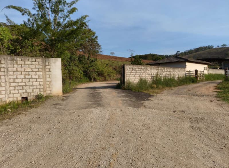 Foto 16 de 18: Area Rural em leilão em Cristiano Otoni - MG — LOTE 001 FAZENDA HAVAÍ COM ÁREA DE 33,7590 HA, COM GALPÃO E ESCRITÓRIO NA RODOVIA BR-040 EM CRISTIAN