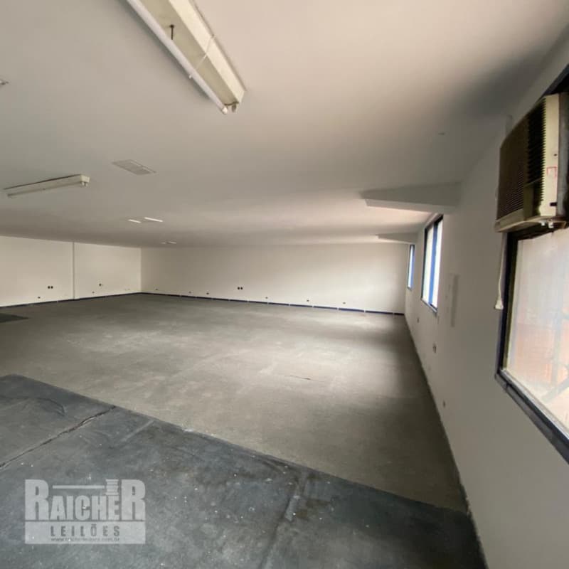 Foto 10 de 14: Comercial em leilão em São Bernardo Do Campo - SP — LOTE 001 EDIFÍCIO LIBERMAN, situado na Rua Jurubatuba, nº 1.699, esquina com a Rua Tenente Sales, nº