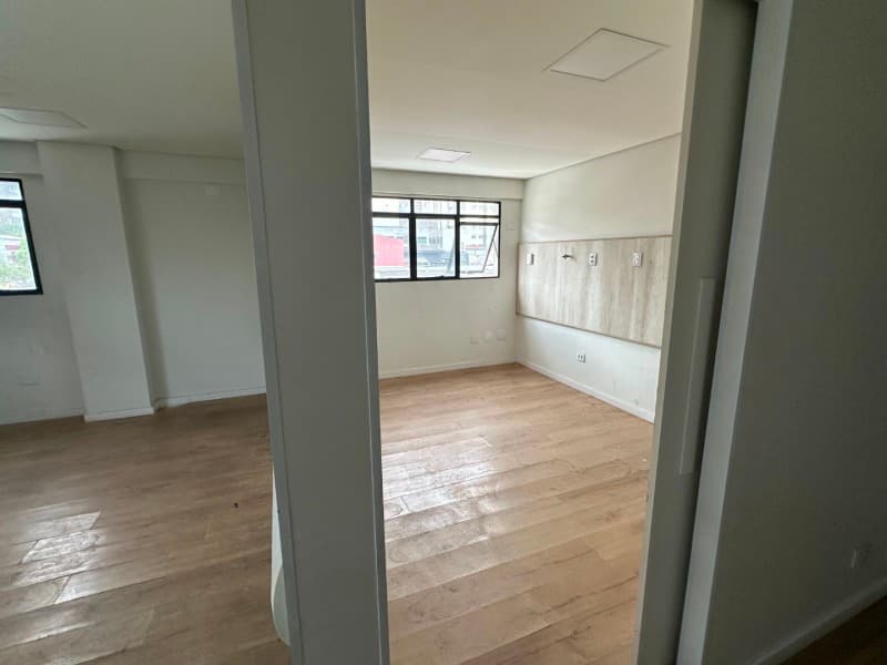 Foto 2 de 32: Comercial em leilão em São Paulo - SP — LOTE 001 Prédio com instalações para hospital, situado a Rua Fidalga nº 58, na Vila Madalena/SP