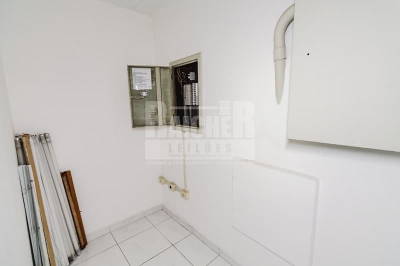 Foto 35 de 50: Comercial em leilão em São Paulo - SP, bairro Consolação — LOTE 010 Conjunto nº 41, localizado no 4º andar do Edifício Apollo II, situado na Rua Luiz Coelho, n
