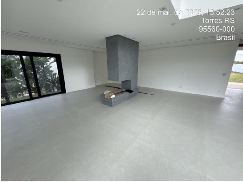 Foto 7 de 10: Casa em leilão em Torres - RS, bairro Itapeva — LOTE 001 CASA EM CONDOMÍNIO — CONDOMÍNIO HORIZONTAL OCEAN SIDE, Unidade Autônoma nº N14 da quadra “N