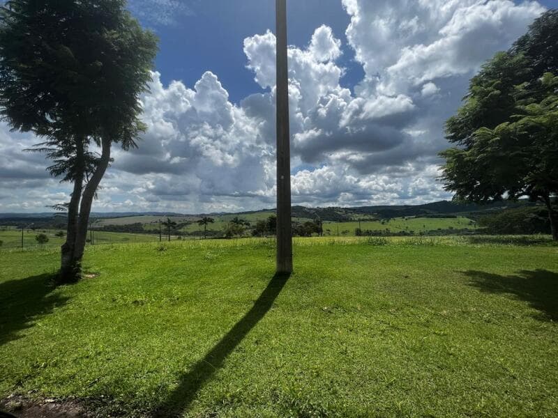 Foto 4 de 8: Terreno em leilão em Itatiba - SP, bairro Moenda — LOTE 001 UM TERRENO situado na RUA JOANA SARMAZO, constituído pelo LOTE nº.22 da QUADRA "08", do lot