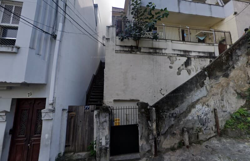 Casa em leilão em Rio De Janeiro - RJ — LOTE 003 CASA NA GLÓRIA / RJ