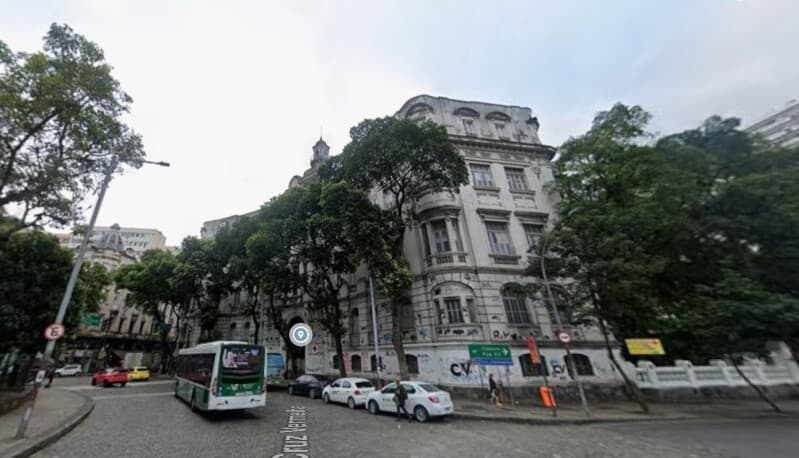 Foto 1 de 2: Comercial em leilão em Rio De Janeiro - RJ, bairro Centro — LOTE 002 PRÉDIO NA PRAÇA DA CRUZ VERMELHA
