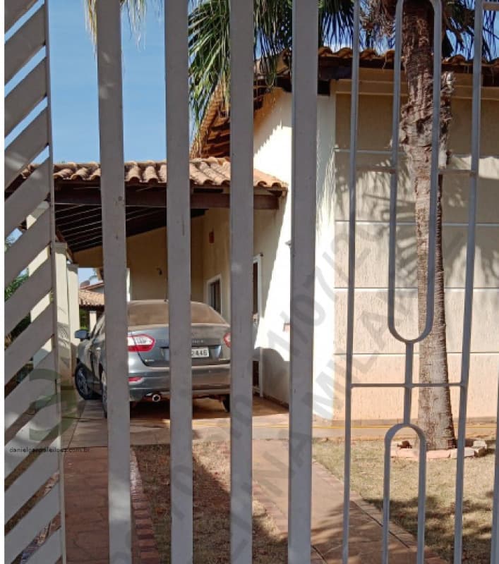 Foto 1 de 6: Casa em leilão em Brasília - DF — LOTE 001 Direitos Possessórios