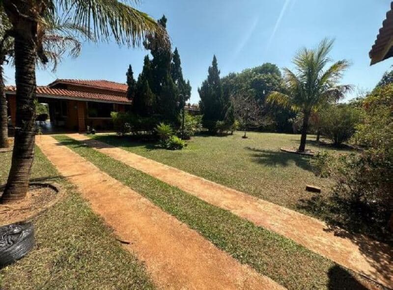 Foto 6 de 31: Terreno em leilão em Águas De Santa Bárbara - SP — LOTE 001 Imóvel com A.T. 2.000m², piscina, Parque dos Lagos, Água de Santa Bárbara/SP