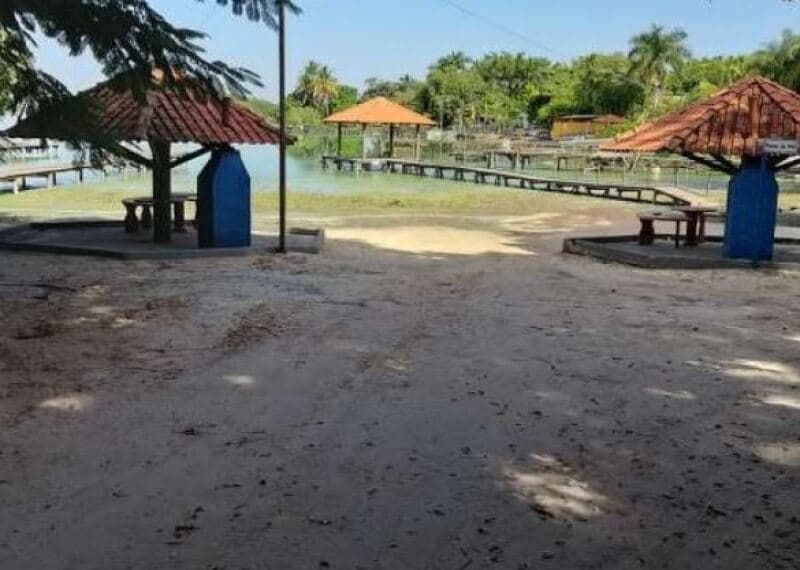 Foto 7 de 7: Terreno em leilão em Glicério - SP — LOTE 017 Terreno sob número 07, da quadra C, do loteamento denominado Castelamares 2, A.T. 250,14m²