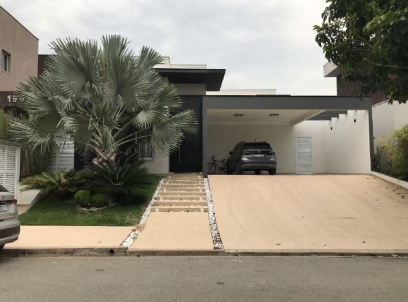 Terreno em leilão em Cotia - SP — LOTE 001 Parte Ideal (67,50%) Imóvel no Loteamento Residencial Santa Isabel, A.T. 525m², Bairro do M