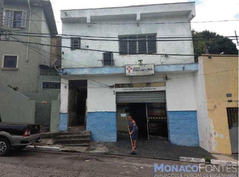 Terreno em leilão em São Paulo - SP, bairro Vila Londrina — LOTE 001 Imóvel com 5 benfeitorias, A.T. 197m², Cangaíba, São Paulo/SP