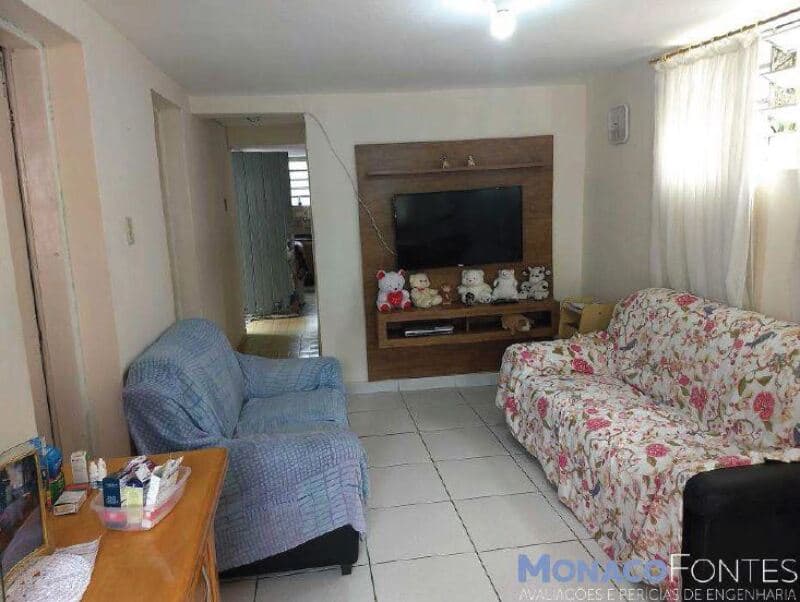 Foto 2 de 25: Casa em leilão em São Paulo - SP, bairro Vila Londrina — LOTE 001 Casa e terreno com A.T. 276m², edícula, Cangaíba, São Paulo/SP