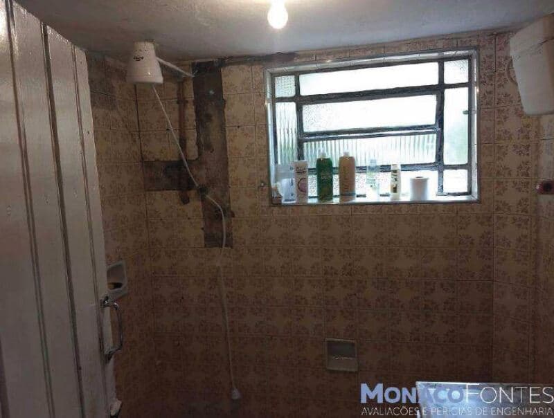 Foto 8 de 25: Casa em leilão em São Paulo - SP, bairro Vila Londrina — LOTE 001 Casa e terreno com A.T. 276m², edícula, Cangaíba, São Paulo/SP