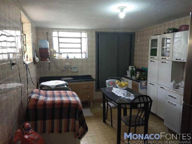 Foto 9 de 25: Casa em leilão em São Paulo - SP, bairro Vila Londrina — LOTE 001 Casa e terreno com A.T. 276m², edícula, Cangaíba, São Paulo/SP