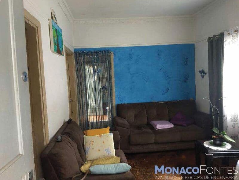 Foto 15 de 25: Casa em leilão em São Paulo - SP, bairro Vila Londrina — LOTE 001 Casa e terreno com A.T. 276m², edícula, Cangaíba, São Paulo/SP