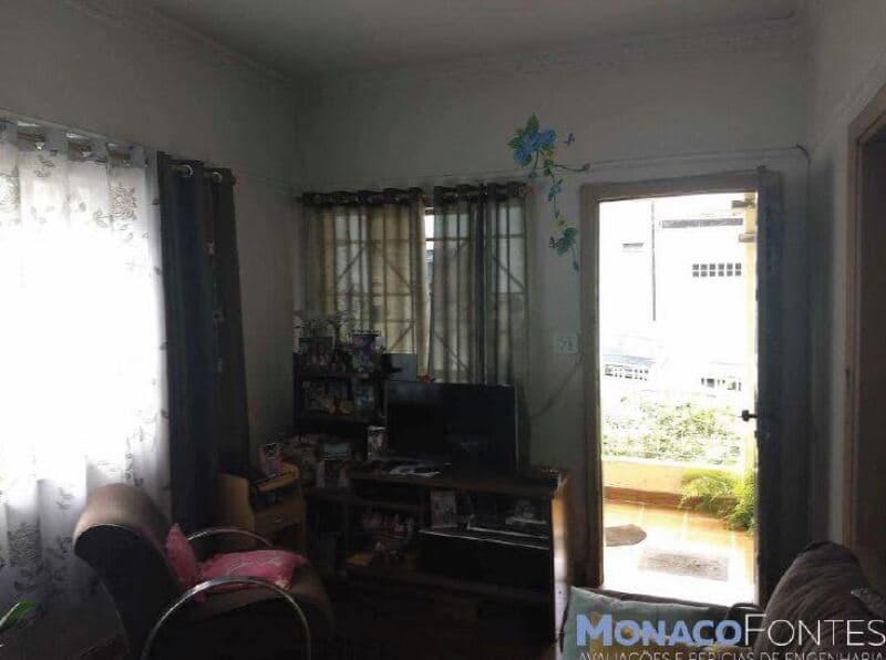 Foto 16 de 25: Casa em leilão em São Paulo - SP, bairro Vila Londrina — LOTE 001 Casa e terreno com A.T. 276m², edícula, Cangaíba, São Paulo/SP