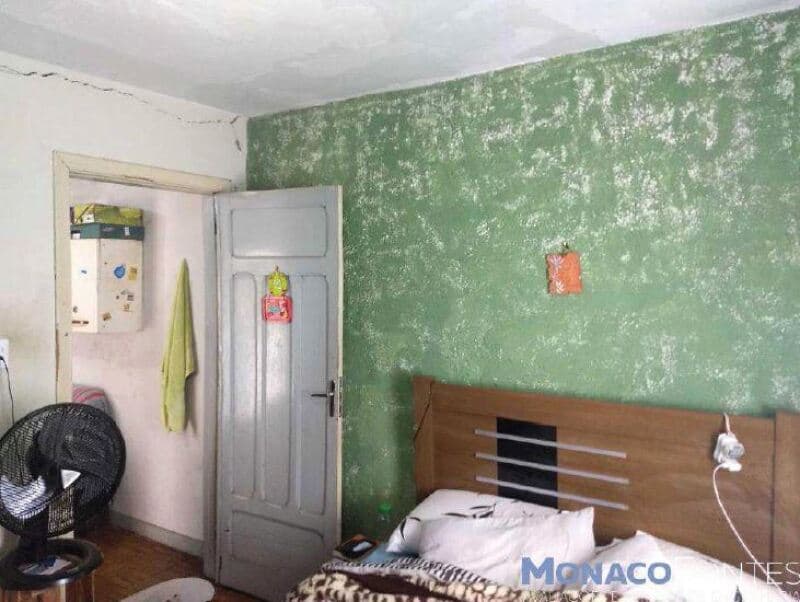Foto 24 de 25: Casa em leilão em São Paulo - SP, bairro Vila Londrina — LOTE 001 Casa e terreno com A.T. 276m², edícula, Cangaíba, São Paulo/SP