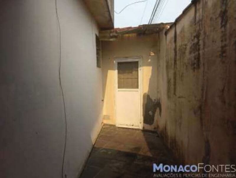 Foto 4 de 28: Terreno em leilão em Arujá - SP, bairro Jardim Rincão — LOTE 001 Terreno com 2 benfeitorias, A.T. 300m², Jardim Rincão, Arujá/SP