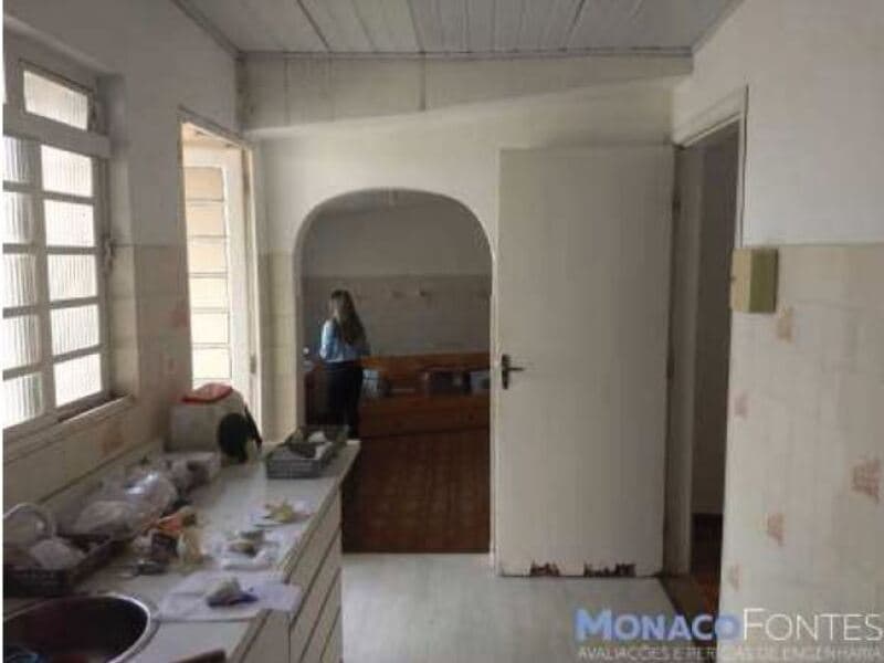 Foto 17 de 28: Terreno em leilão em Arujá - SP, bairro Jardim Rincão — LOTE 001 Terreno com 2 benfeitorias, A.T. 300m², Jardim Rincão, Arujá/SP